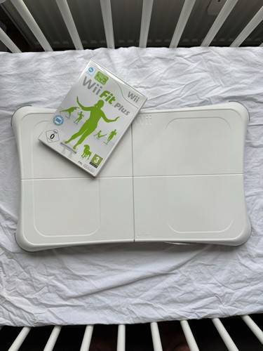 Wii fit plus - fit, wii)